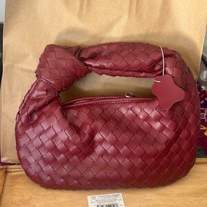 Elegant Woven Leather Bag - Red